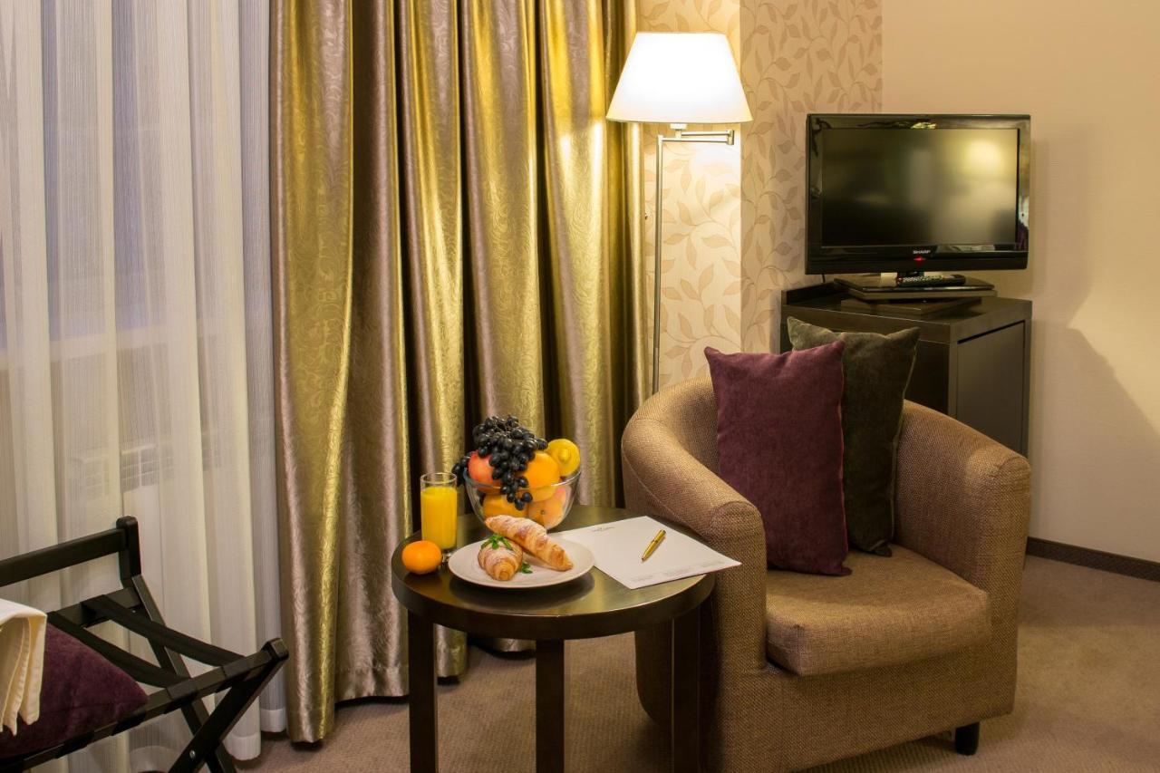 Riverside- Hotel And Mice Chernigov Quarto foto